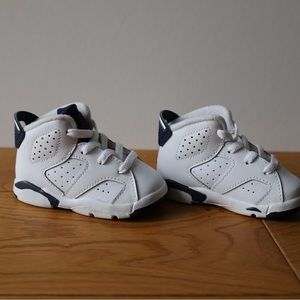 Nike Air Jordan "Jordan 6 Retro" size 4c